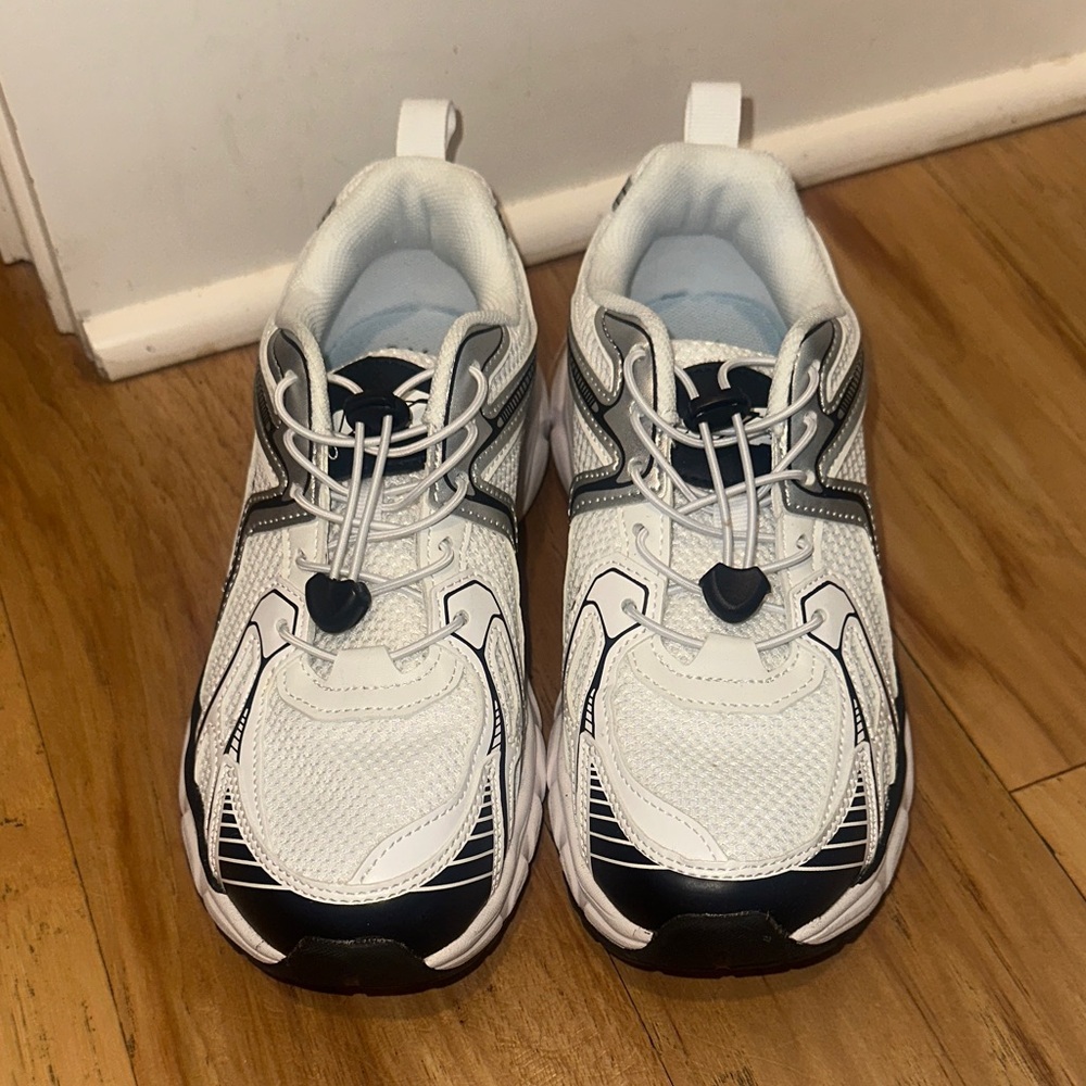 Avia White and Navy Athletic Sneakers with Easy Bungee Lacing